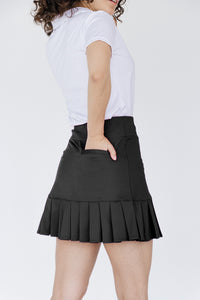 Falda Negra de Golf para Dama tableada con Lycra Dryfit