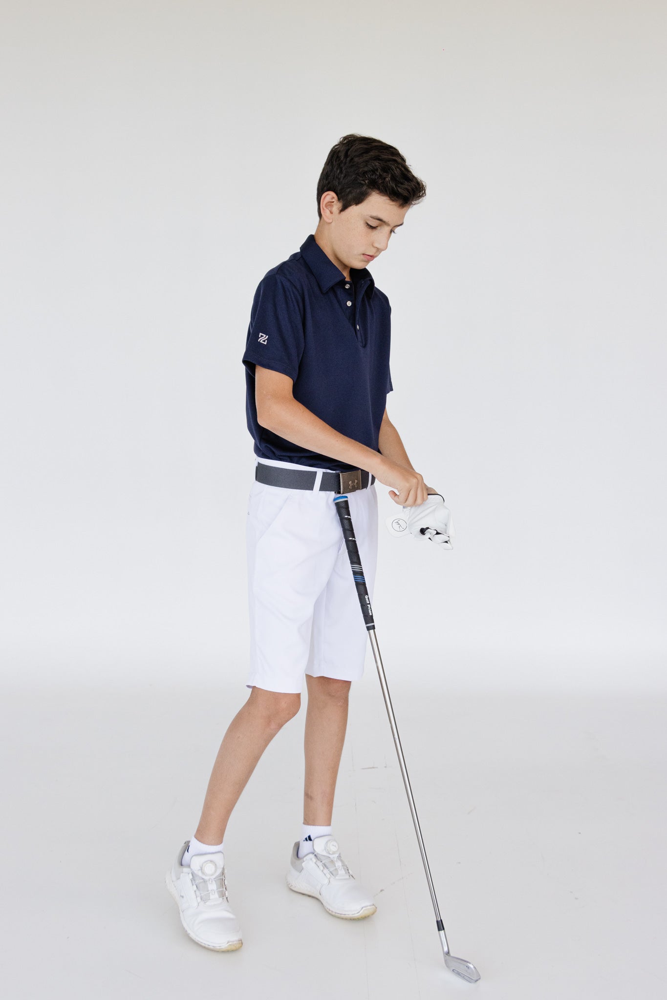 Bermuda golf niño blanca con protección UV - Corte cómodo para jóvenes golfistas Zendra Sports