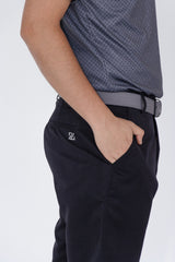 Bermuda negra golf antifluido para hombre - Tecnología repelente al agua y resistente al rasgado