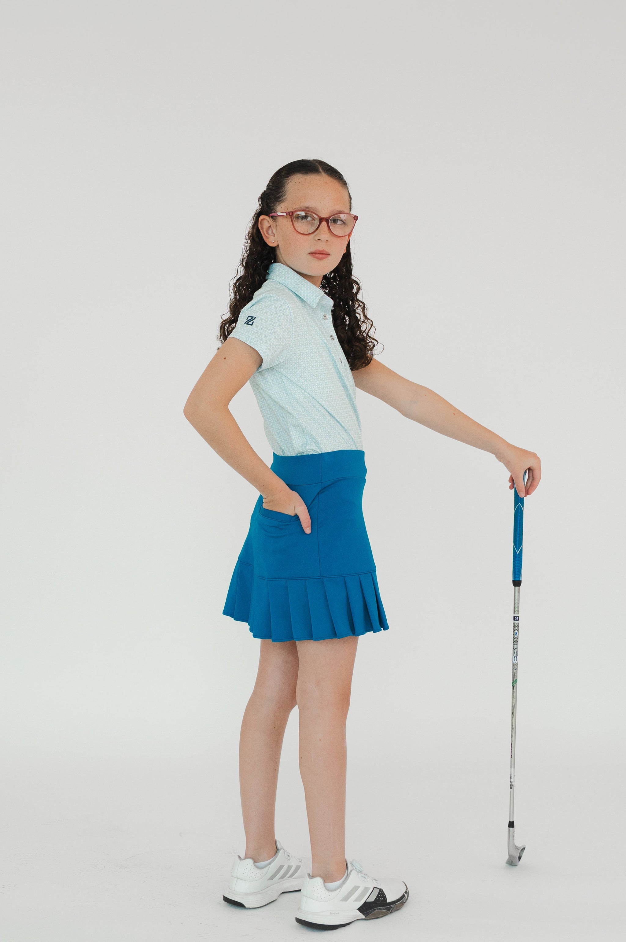 falda con tablas para niña azul celeste con short y bolsa para golf o pádel