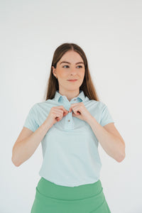 Polo golf mujer azul estampada DryFit protección solar - Diseño elegante secado rápido Zendra