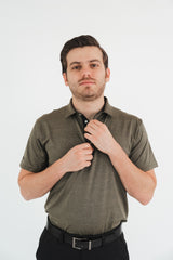 Polo de Golf Verde Militar Performance para Hombre Limited Edition (15/15)