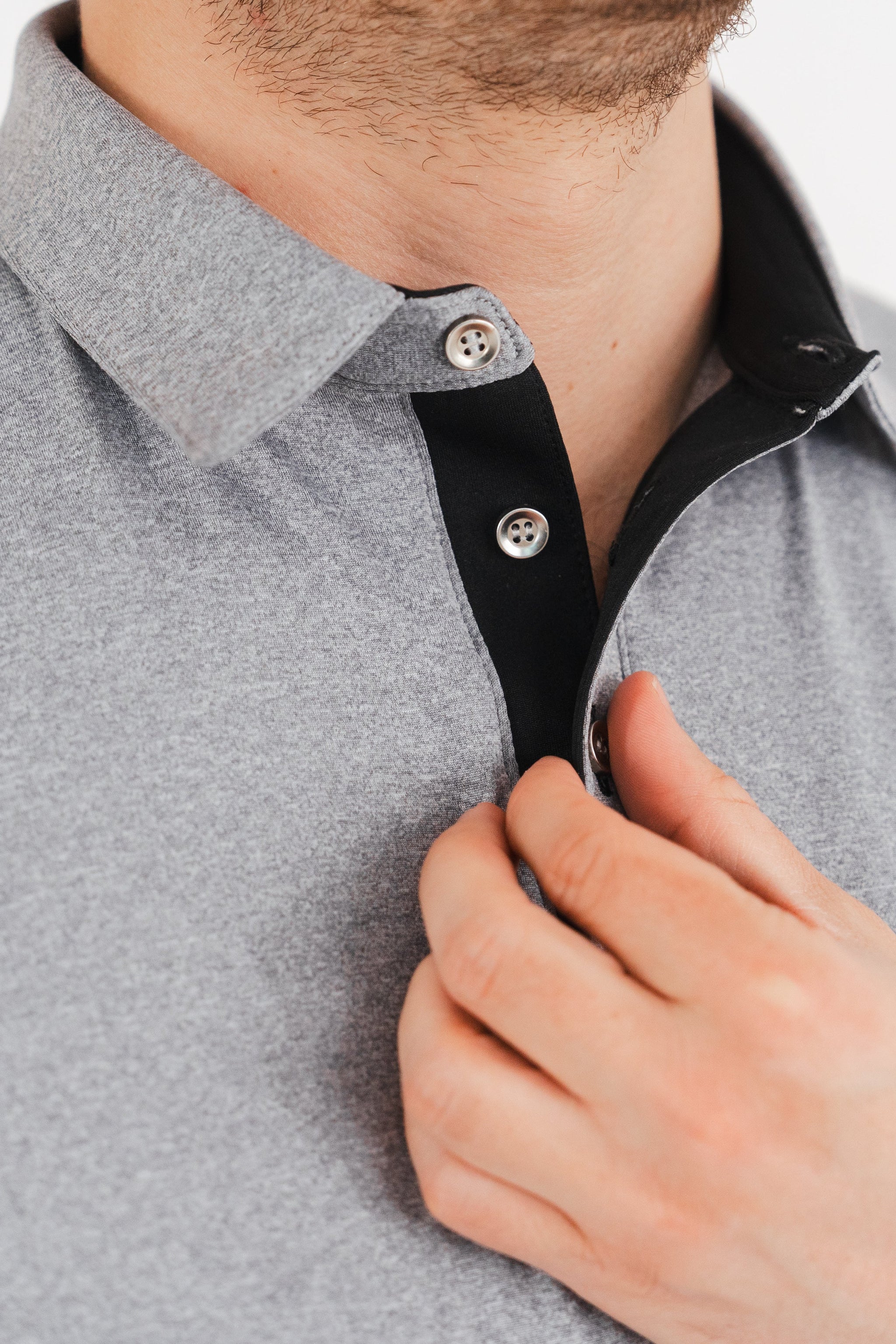 Polo de Golf Gris Performance para Hombre Limited Edition (15/15)