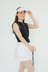 Playera Deportiva Sin Mangas Negra y Vivos Blancos para Dama